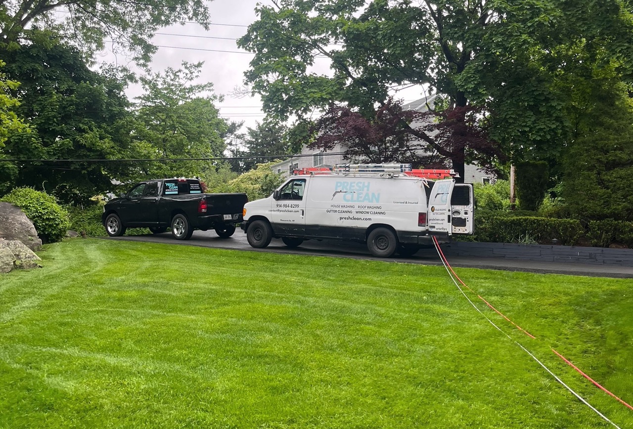 Expert roof wash in Bedford Hills, NY.