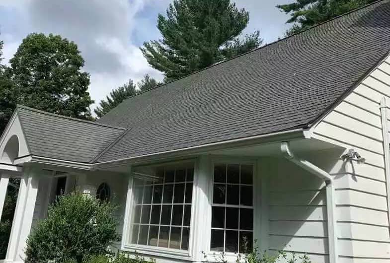 Roof cleaned by PreshClean Inc.